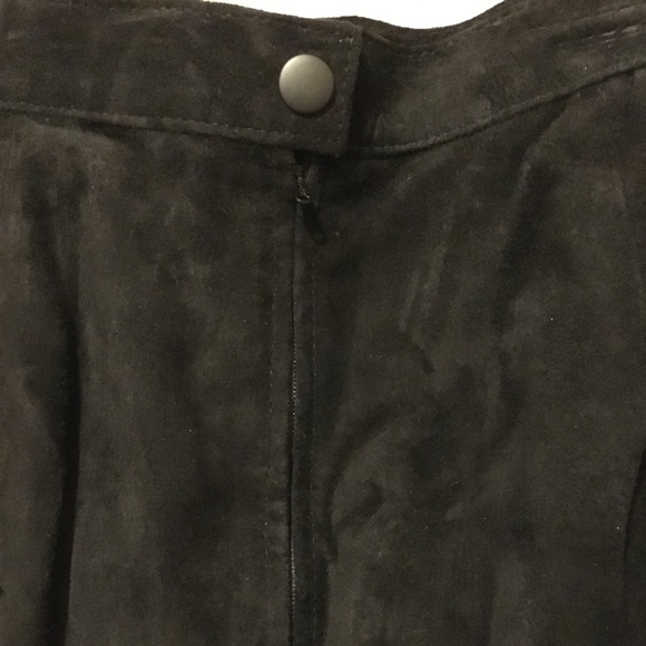BLACK SUEDE VINTAGE SKIRT - Picture 1 of 4